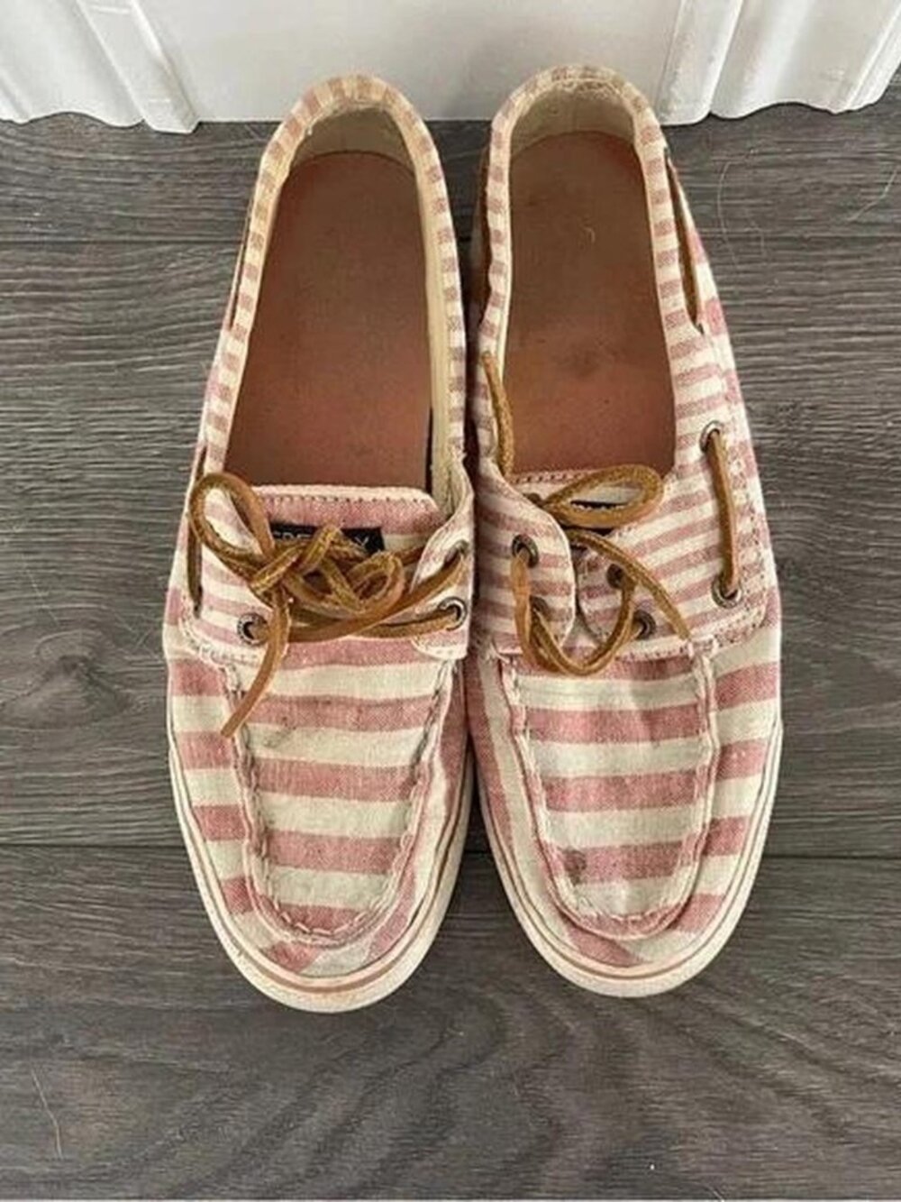 Sperry Boat Shoes Red and White Seer Sucker Stripe Leather Lace Up Preppy Size 7